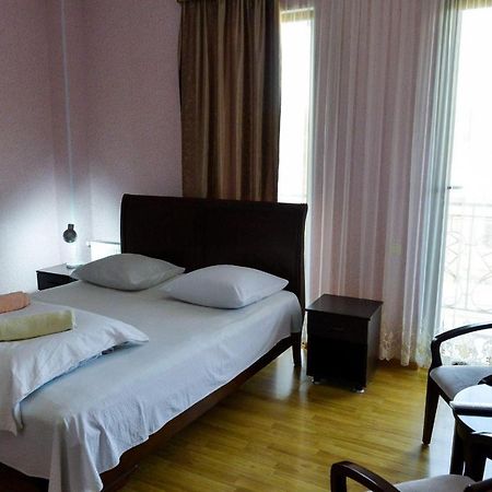 Guest House Tasunia Кутаиси Экстерьер фото