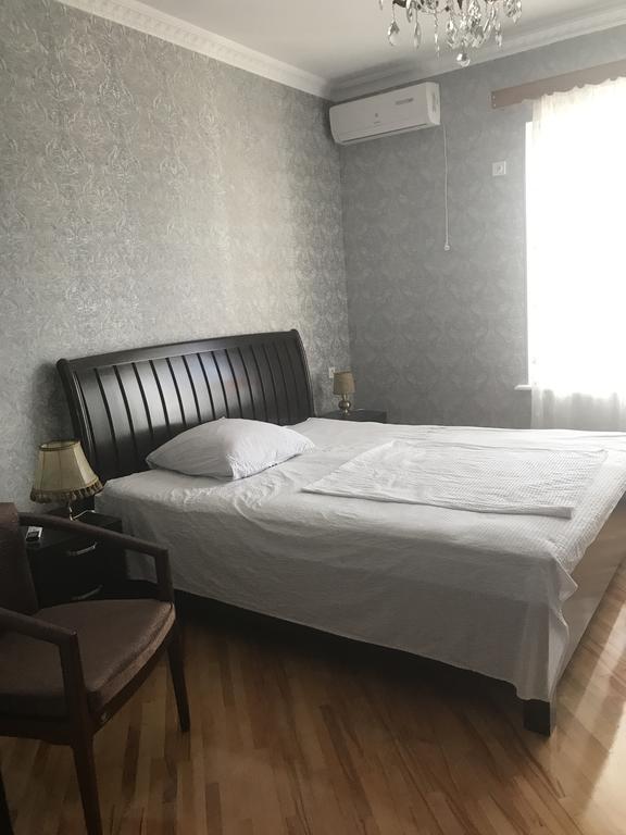 Guest House Tasunia Кутаиси Экстерьер фото