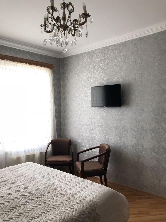 Guest House Tasunia Кутаиси Экстерьер фото