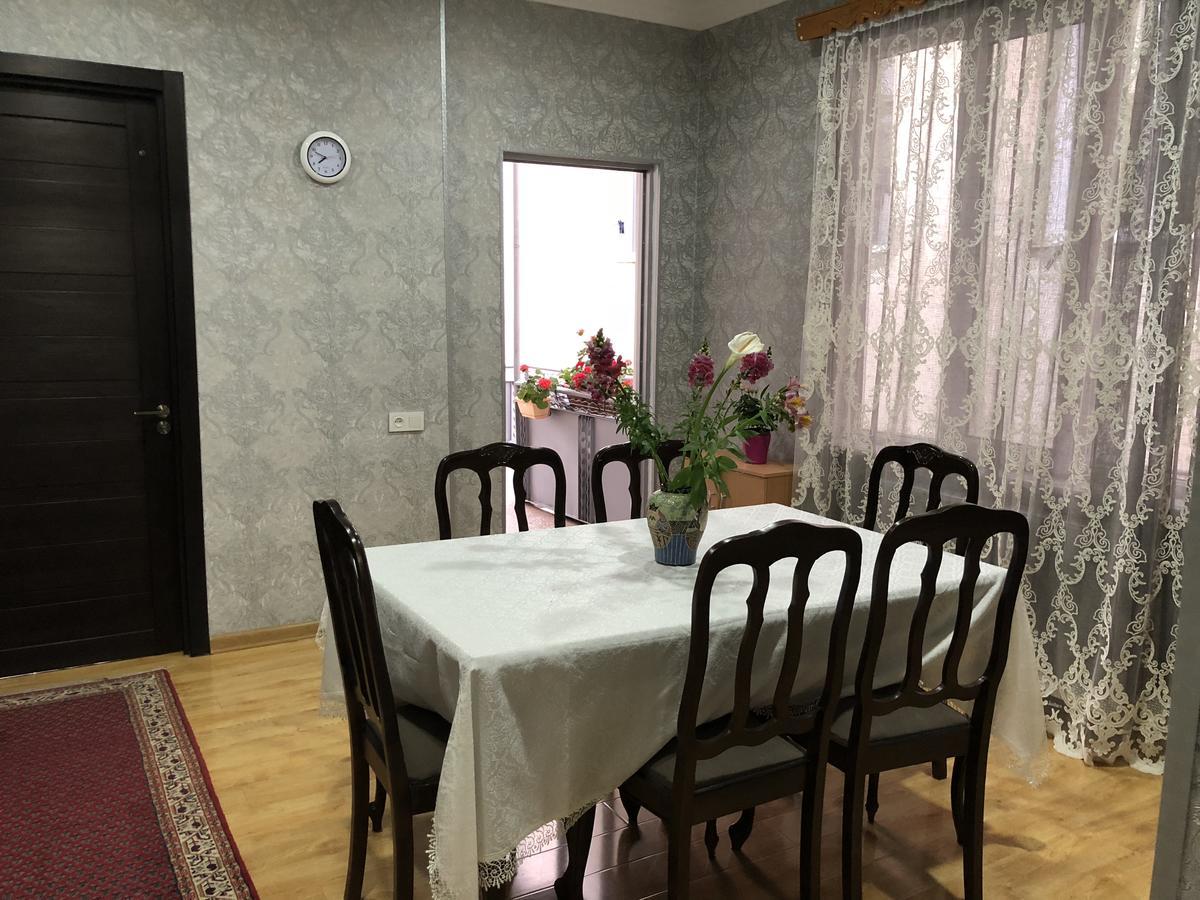 Guest House Tasunia Кутаиси Экстерьер фото