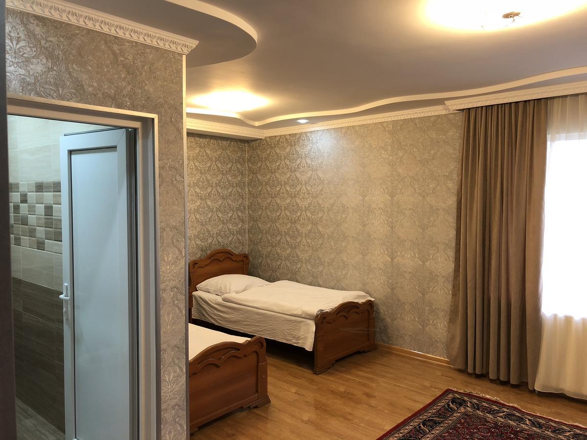 Guest House Tasunia Кутаиси Экстерьер фото