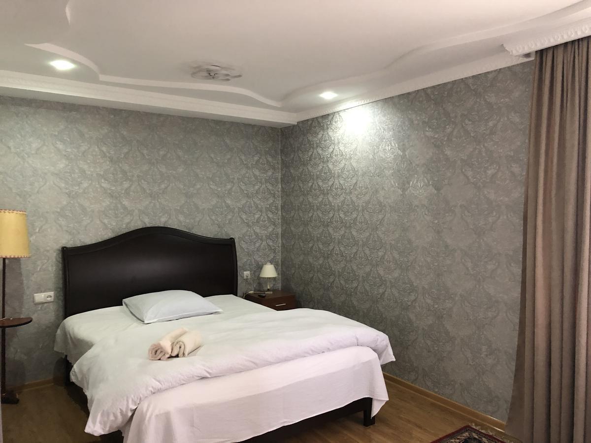 Guest House Tasunia Кутаиси Экстерьер фото
