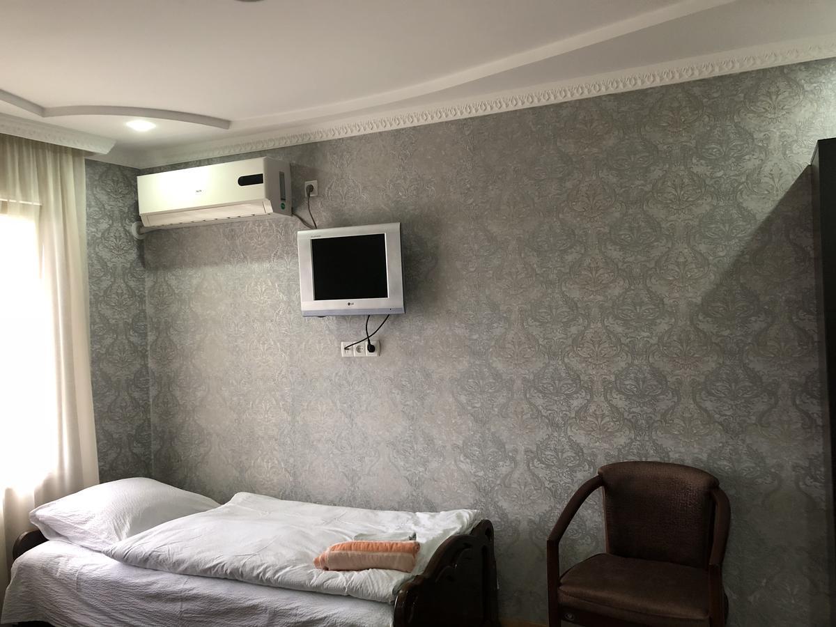 Guest House Tasunia Кутаиси Экстерьер фото